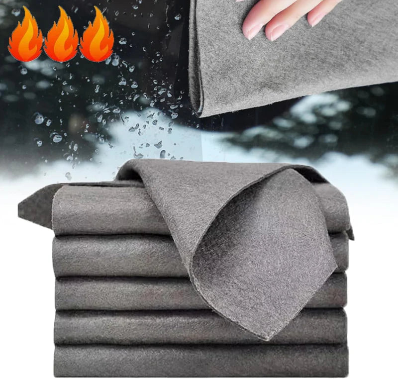 Streak-Free Microfiber Cloth – Ultra-Absorbent